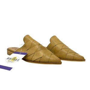 Beast Fashion Womens 5.5 Tan Woven Mules Slip On Faux Leather Pointed Toe Casual